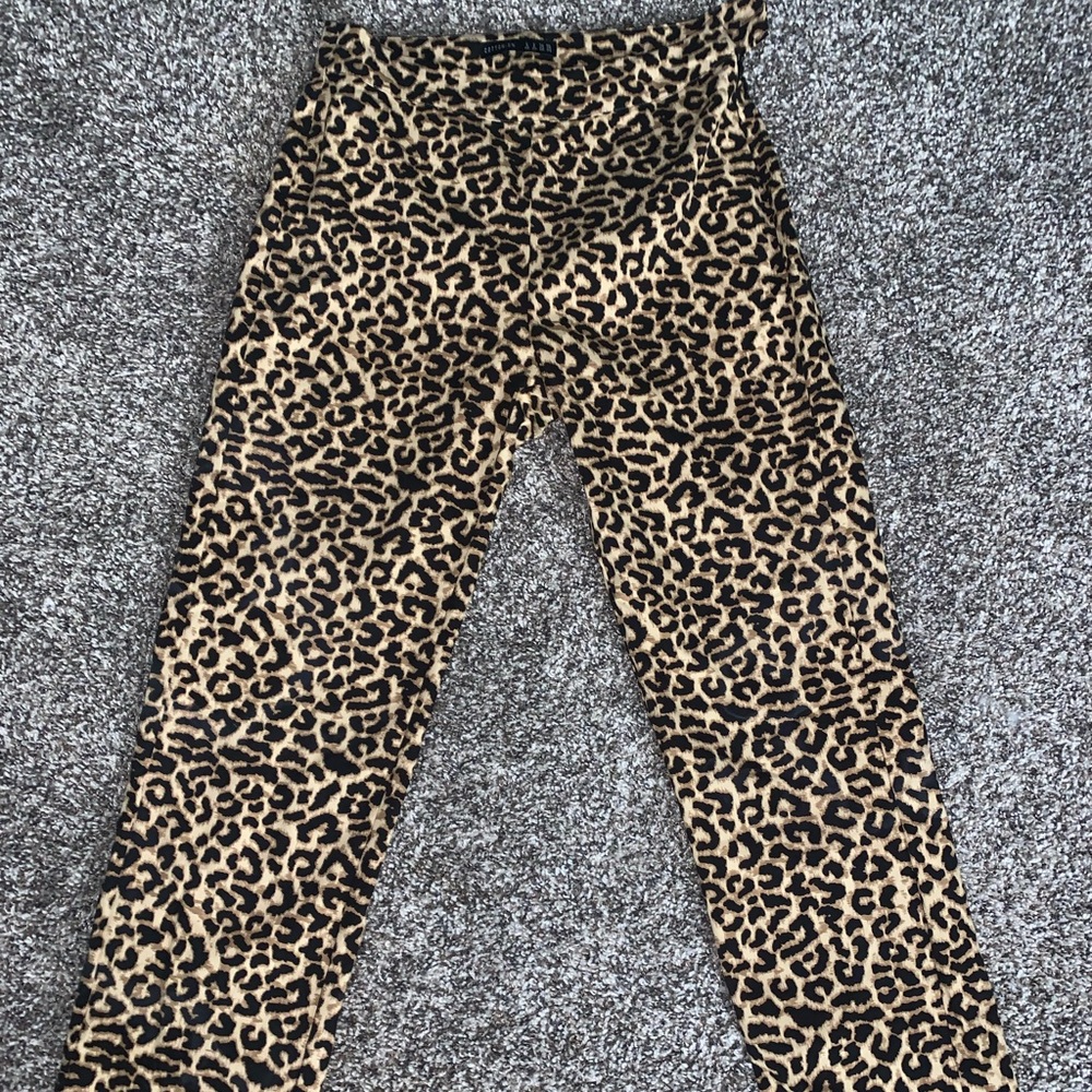 Super soft fun cheetah-pants !!🐆🐆 Brand new (: